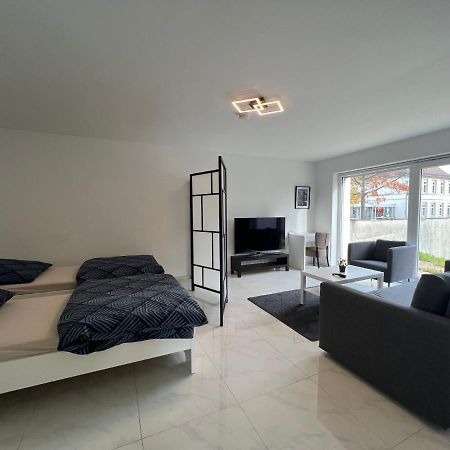 Wunderschoene Unterkunft Mit Terrasse - 24H7T Checkin Karlsruhe Exterior foto