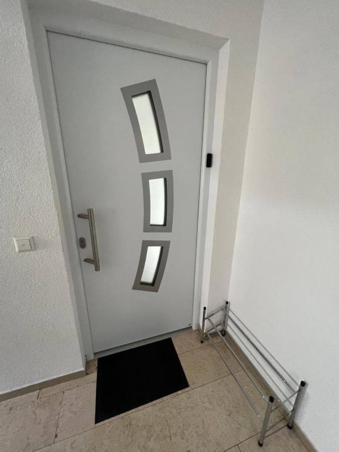 Wunderschoene Unterkunft Mit Terrasse - 24H7T Checkin Karlsruhe Exterior foto